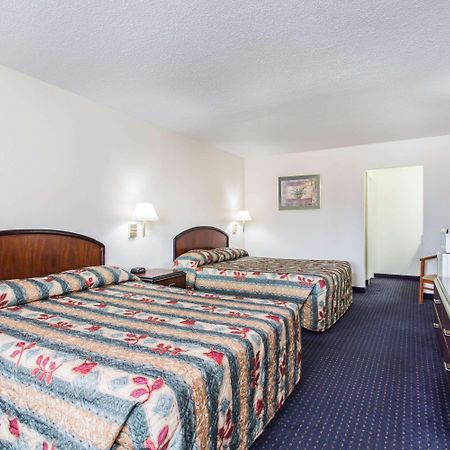Knights Inn Virginia Beach Lynnhaven Екстериор снимка