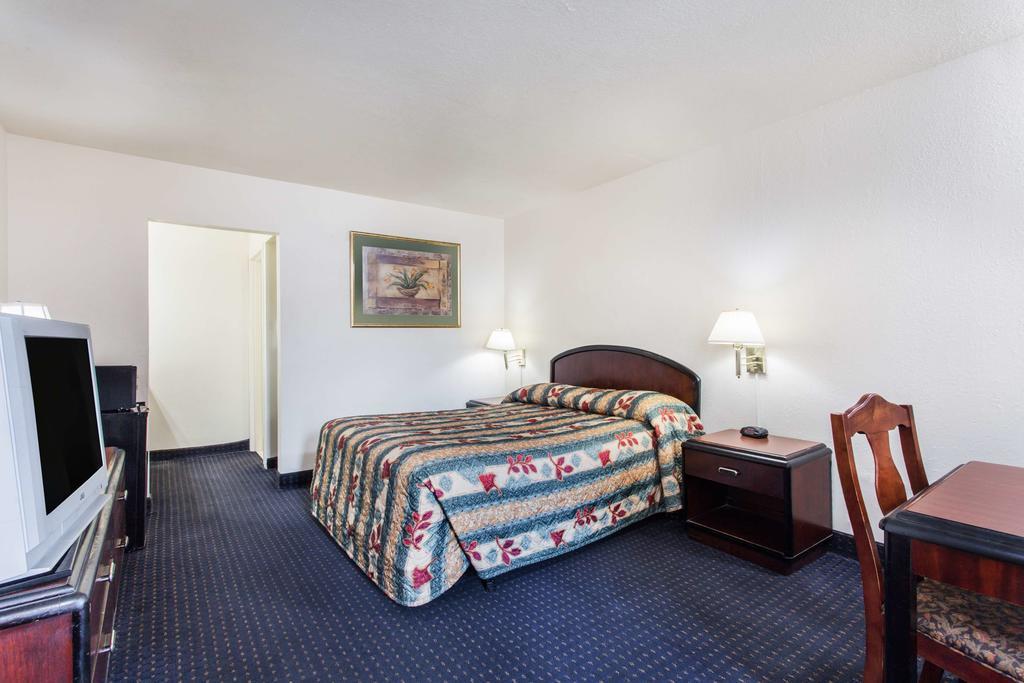 Knights Inn Virginia Beach Lynnhaven Екстериор снимка