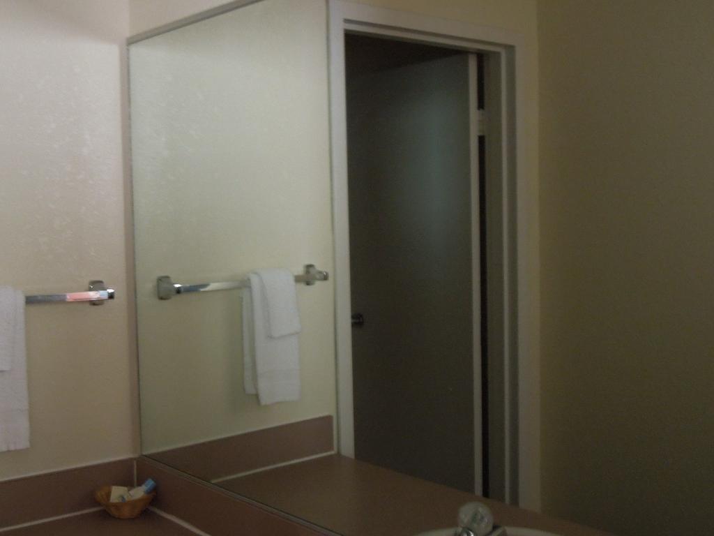 Knights Inn Virginia Beach Lynnhaven Стая снимка